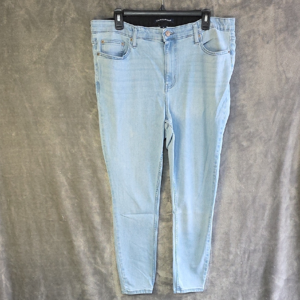 Calvin Klein Jeans Women's Light Blue Skinny Jeans